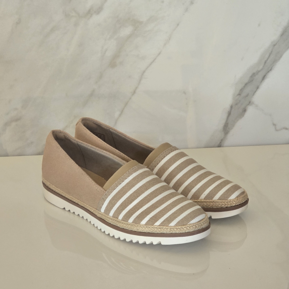 Clark's | Serena Paige Striped Tan Slip-On Almond toe Women's Shoes Size 7